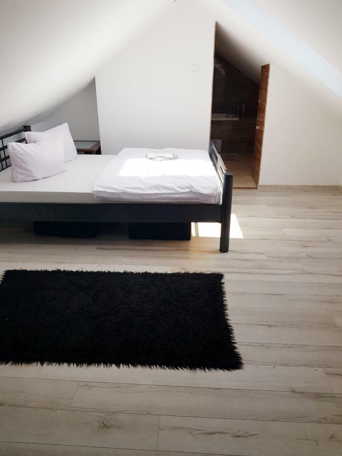 Apartament Przy Wiezy Свиноуйсьце Экстерьер фото